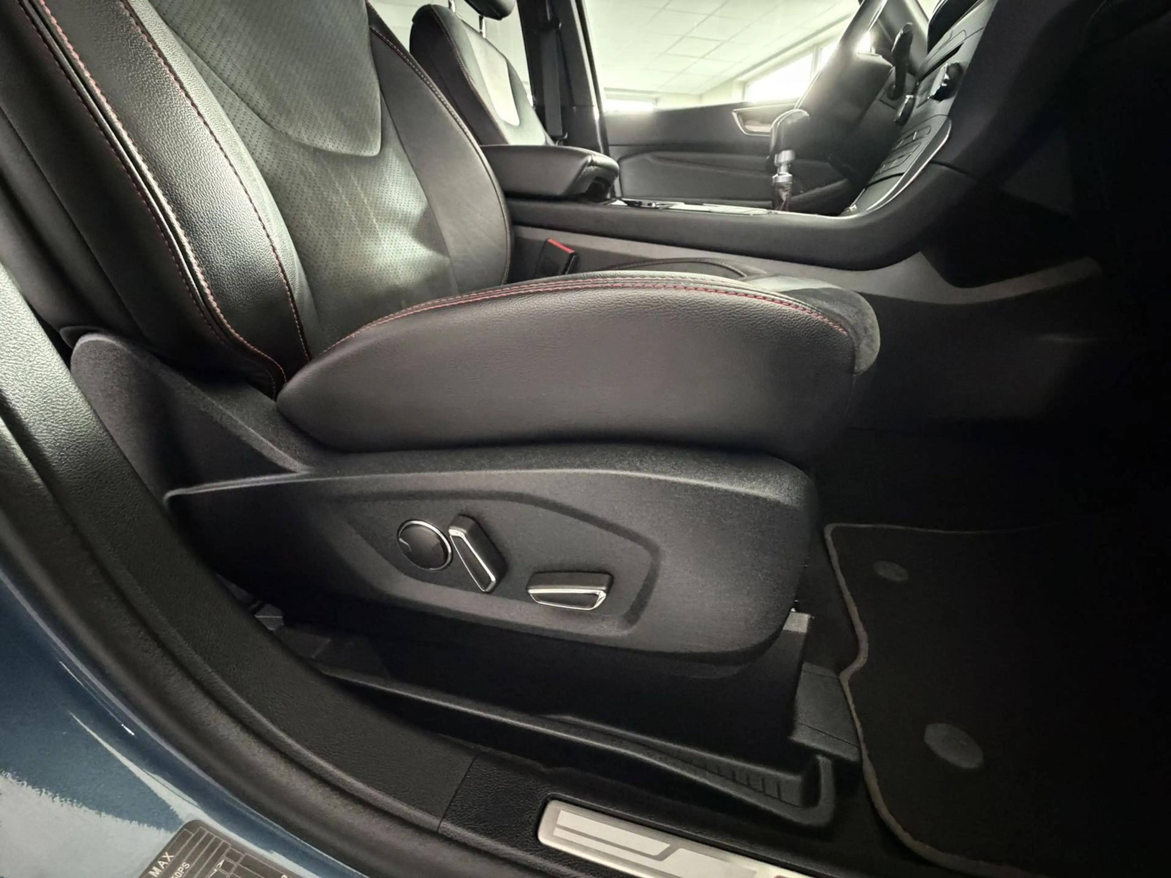 Ford S-Max ST-Line 7-Sitzer/Navi/Kamera — photo 19