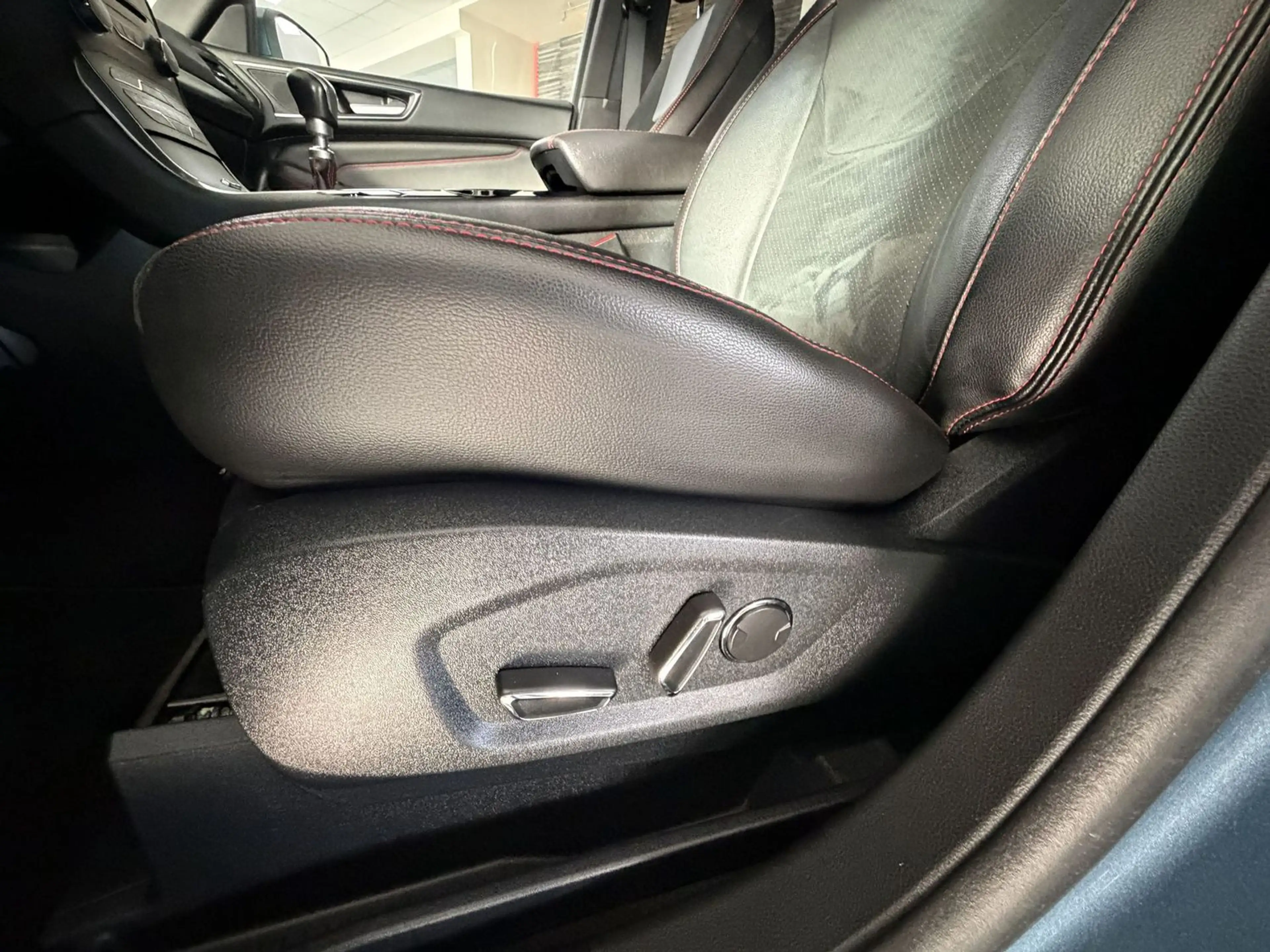 Ford S-Max ST-Line 7-Sitzer/Navi/Kamera — photo 22