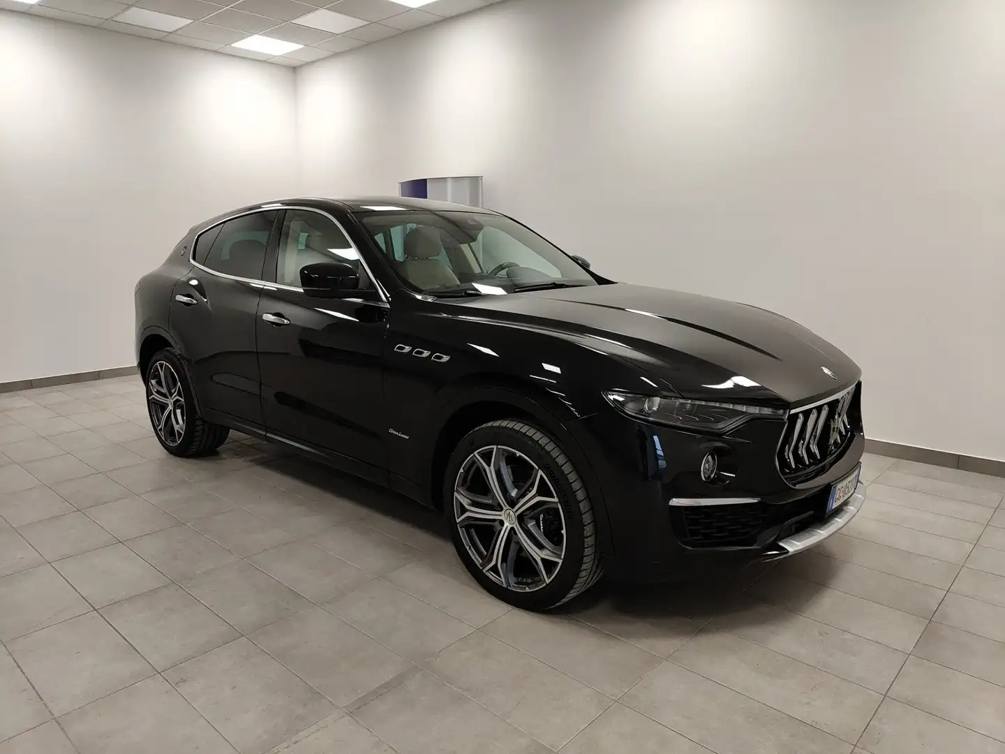 Maserati Levante V6 Diesel 250 CV AWD Granlusso Pelle Cerchi 21” Noir - 2