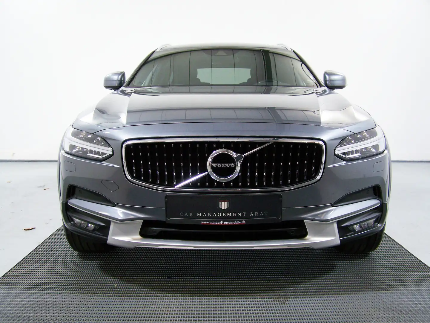 Volvo V90 Cross Country D4 Pro AWD PANORAM+AMBIENT+VRT Szary - 2
