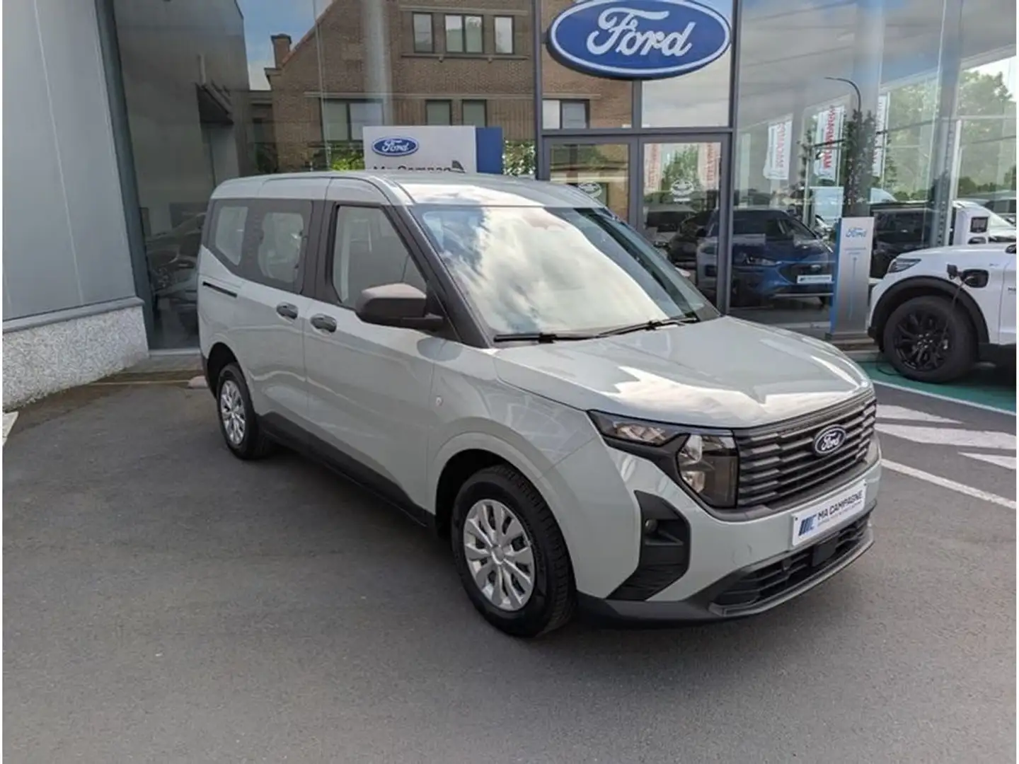 Ford Tourneo Courier Trend 1.0i Ecoboost 125pk A7 automaat Gris - 1