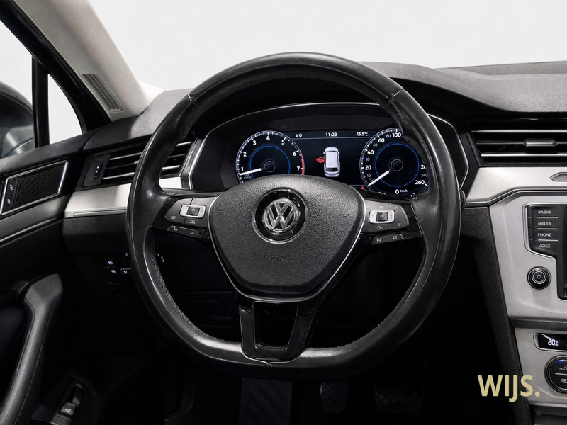Volkswagen Passat Variant 1.4 TSI ACT Connected Series Plus|PANO|LEDER|CAMER — photo 19