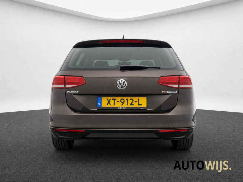 Volkswagen Passat Variant 1.4 TSI ACT Connected Series Plus|PANO|LEDER|CAMER — photo 12