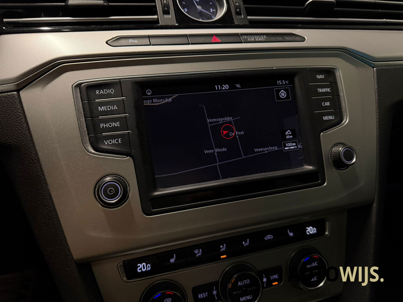 Volkswagen Passat Variant 1.4 TSI ACT Connected Series Plus|PANO|LEDER|CAMER — photo 23