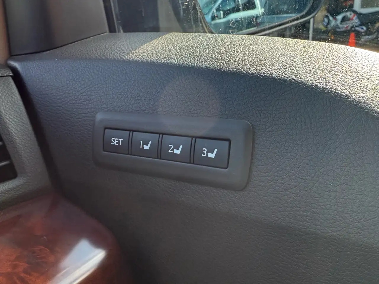 Toyota Sienna снимка Toyota Sienna