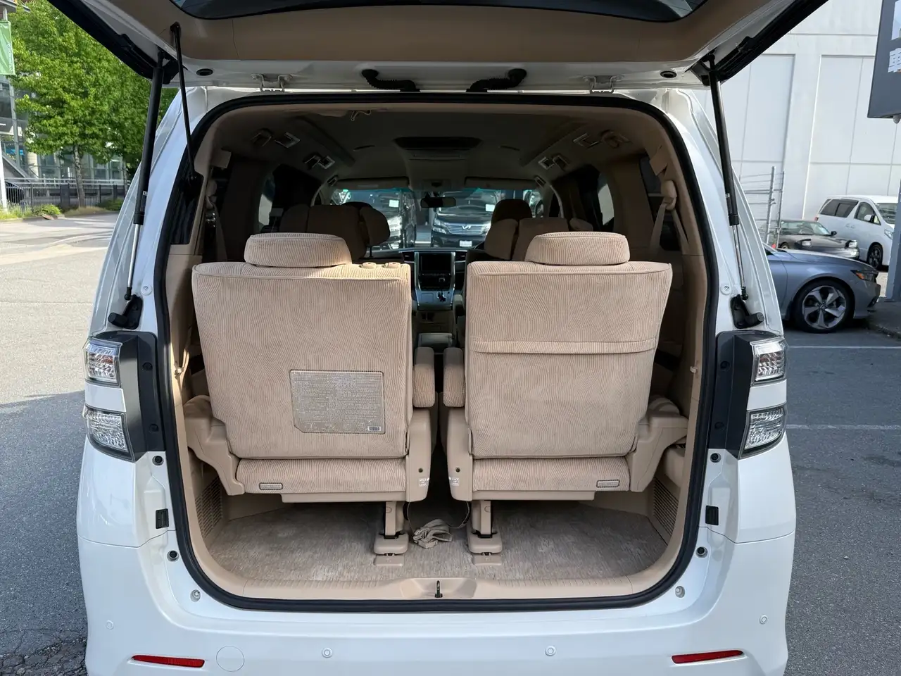 Toyota Sienna снимка Toyota Sienna