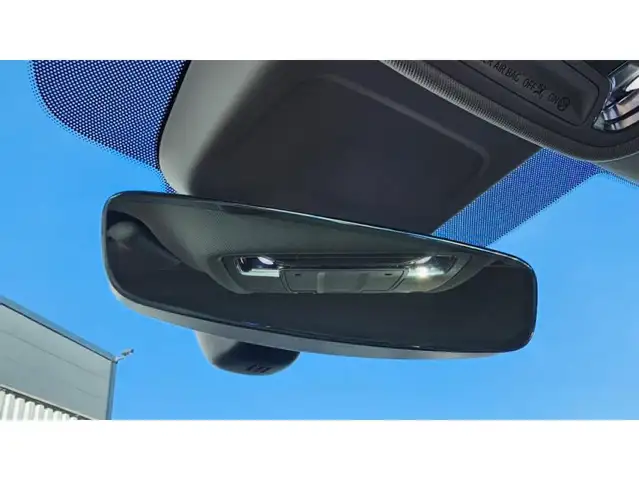 Audi Q3 view 28