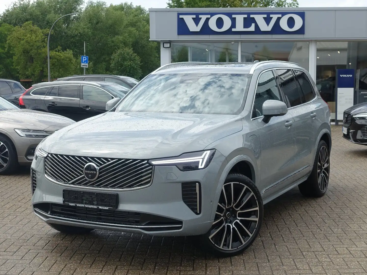 Volvo XC90 Ultra Bright T8 AWD B&W/FOUR-C/AHK/MASSAGE Grigio - 1