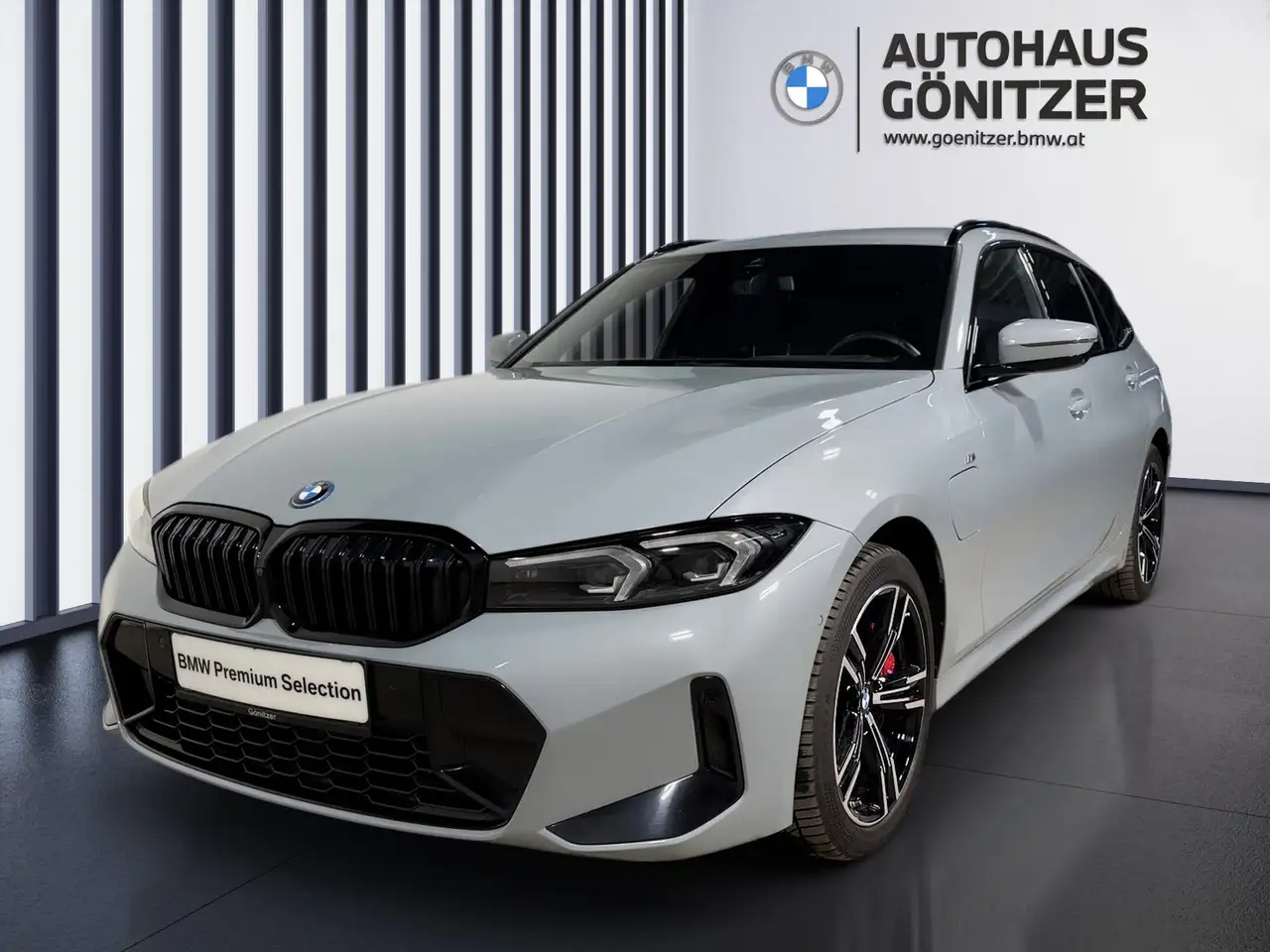 BMW 330
