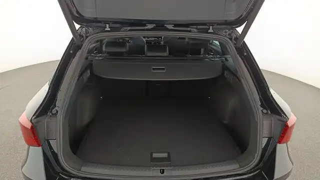 Cupra Leon view 7
