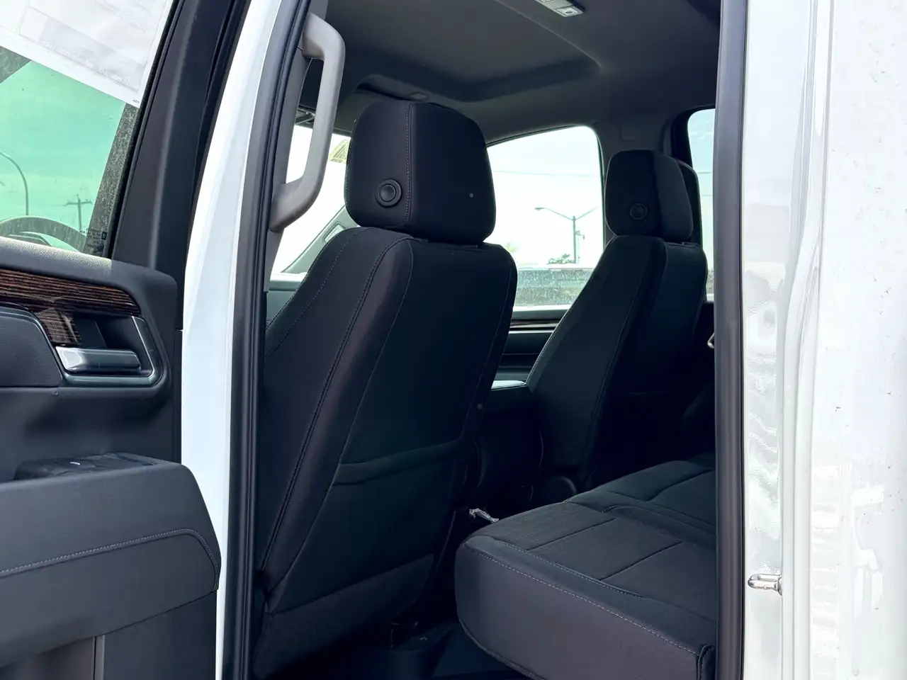 GMC Sierra 3500HD снимка GMC Sierra 3500HD