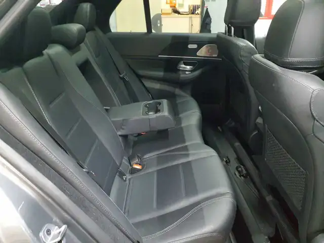 Mercedes-Benz Gle view 13