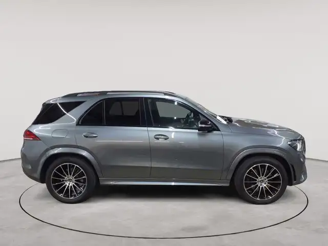 Mercedes-Benz Gle view 3