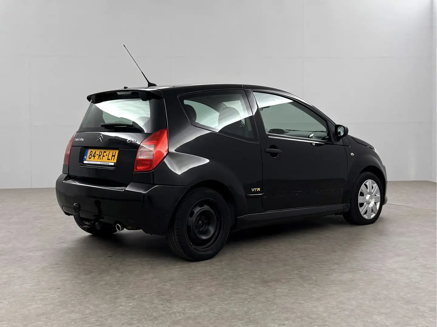 Citroen C2 1.4i VTR Airco Cruise Trekhaak Zwart - 2