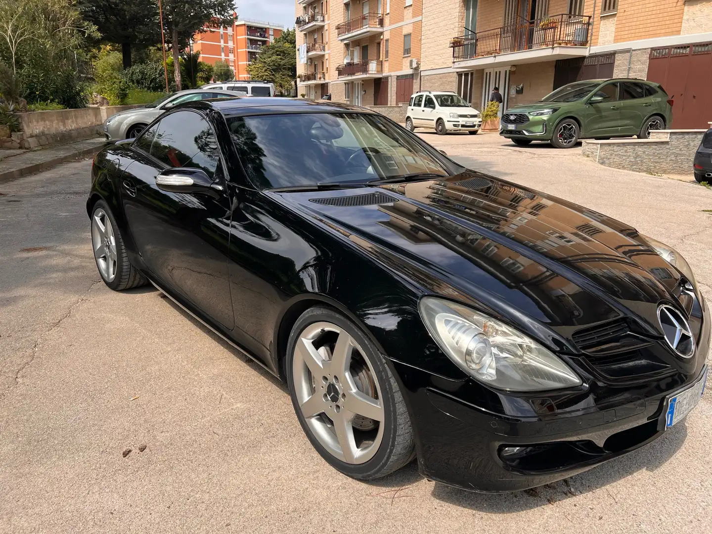 Mercedes-Benz SLK SPORT Černá - 1