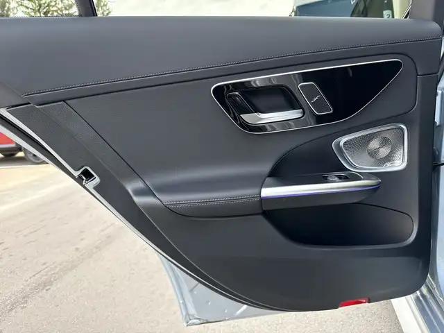 Mercedes-Benz C 300 de 4MATIC Totw LED Distr PTS Navi Pano HUD Ansicht 18