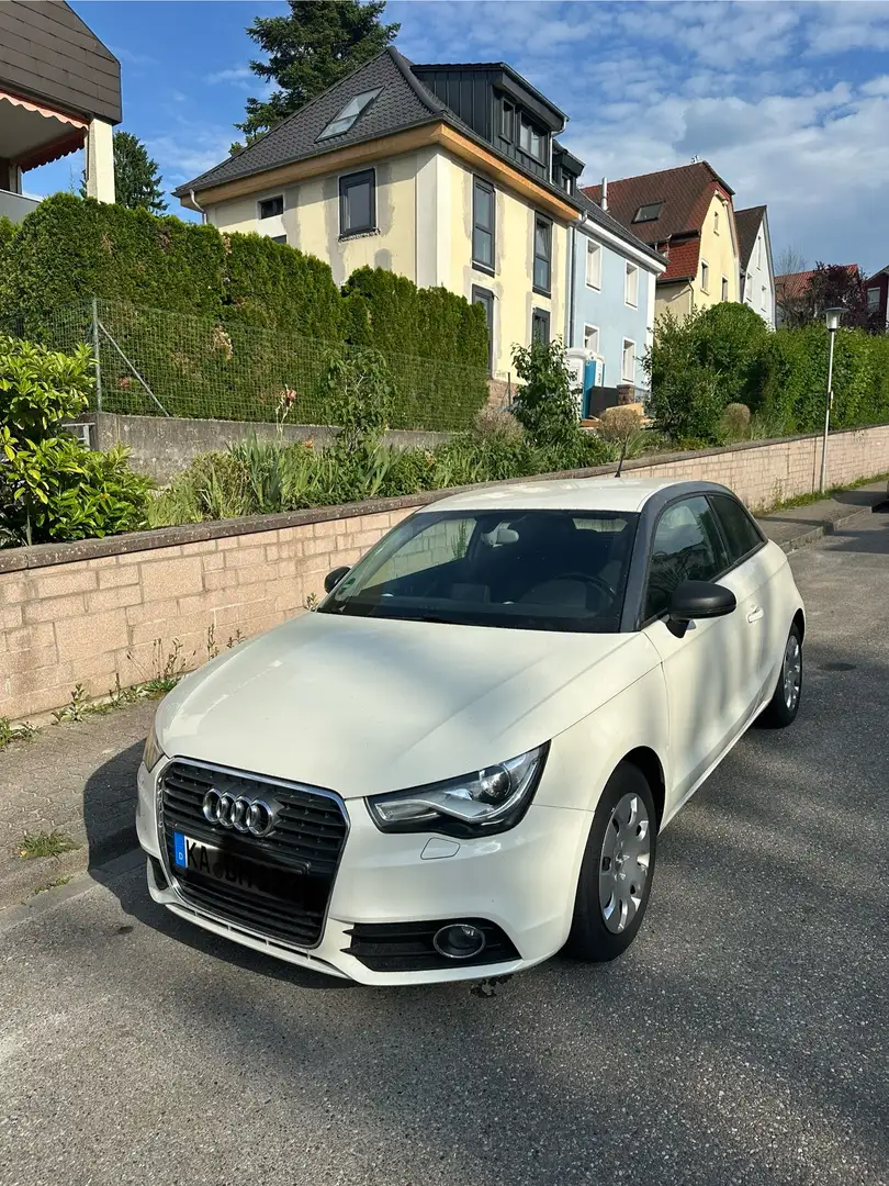 Audi A1 ambition Білий - 1