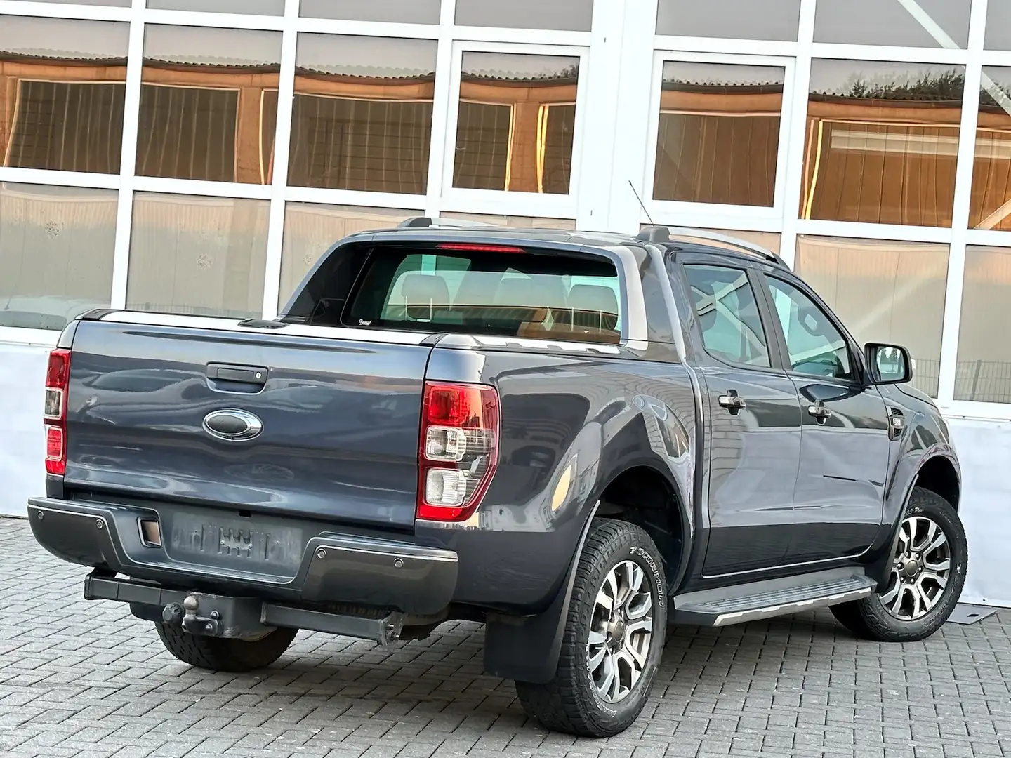 Ford Ranger Wildtrak 3,2L Doppelkabine 4x4 Mwst Autom Grau - 2