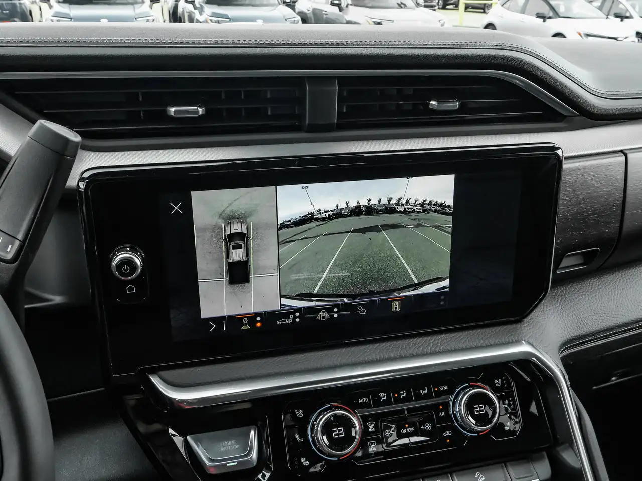 GMC Sierra 3500HD снимка GMC Sierra 3500HD
