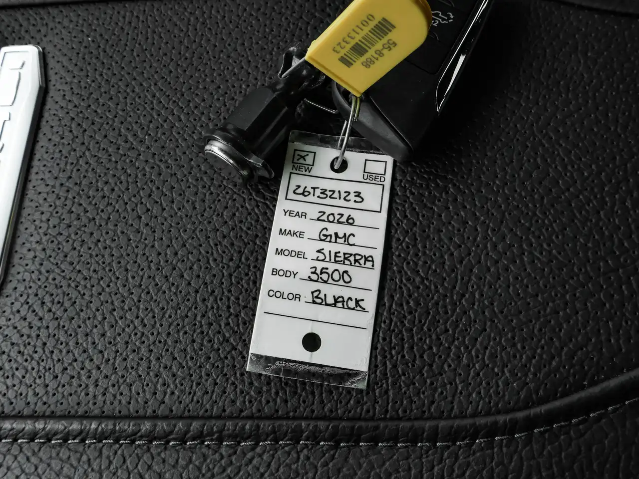 GMC Sierra 3500HD снимка GMC Sierra 3500HD