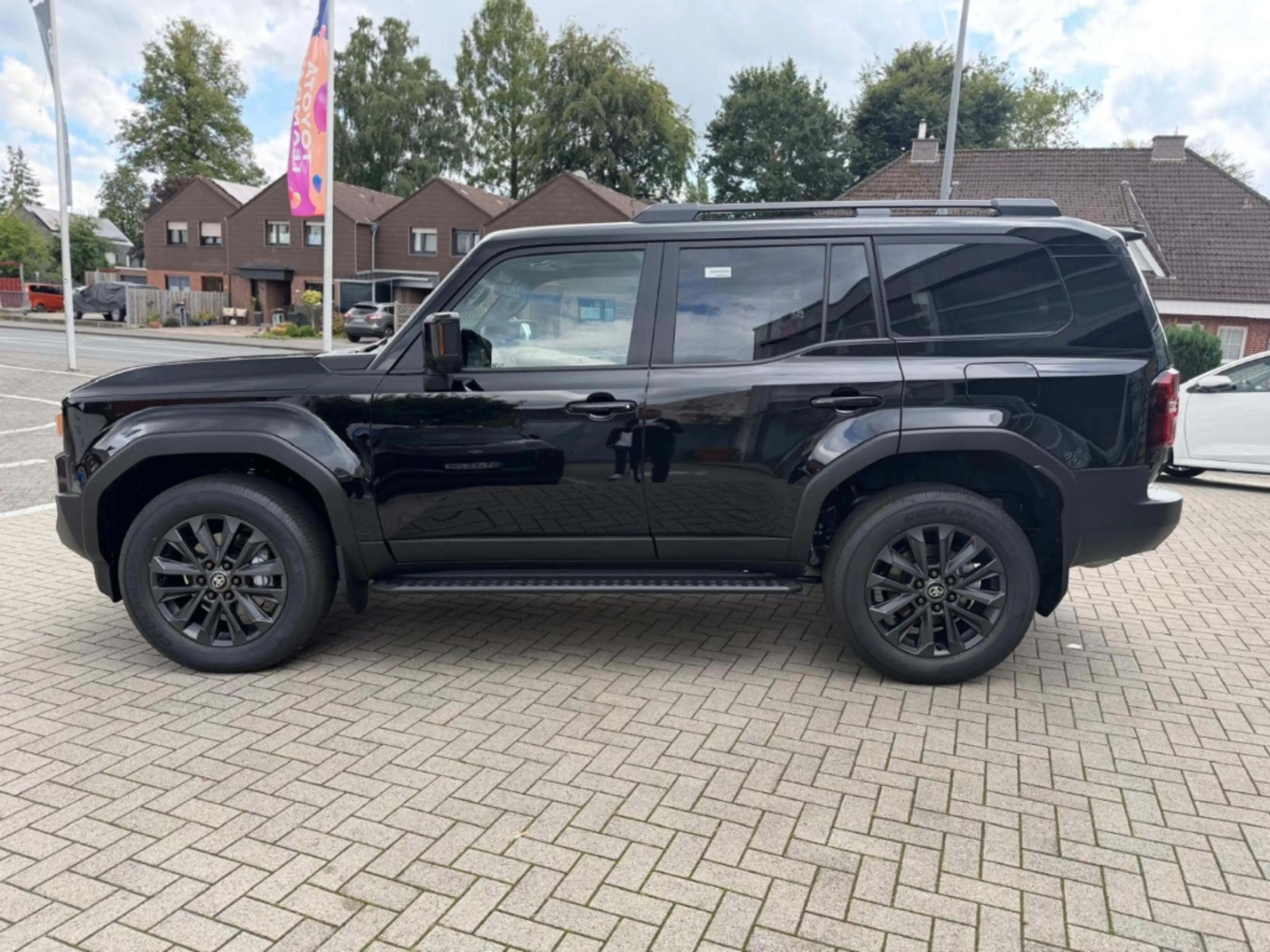 Toyota Land Cruiser Lounge 2.8l Pano ACC Leder MATRIX MHEV 3,5t — photo 6