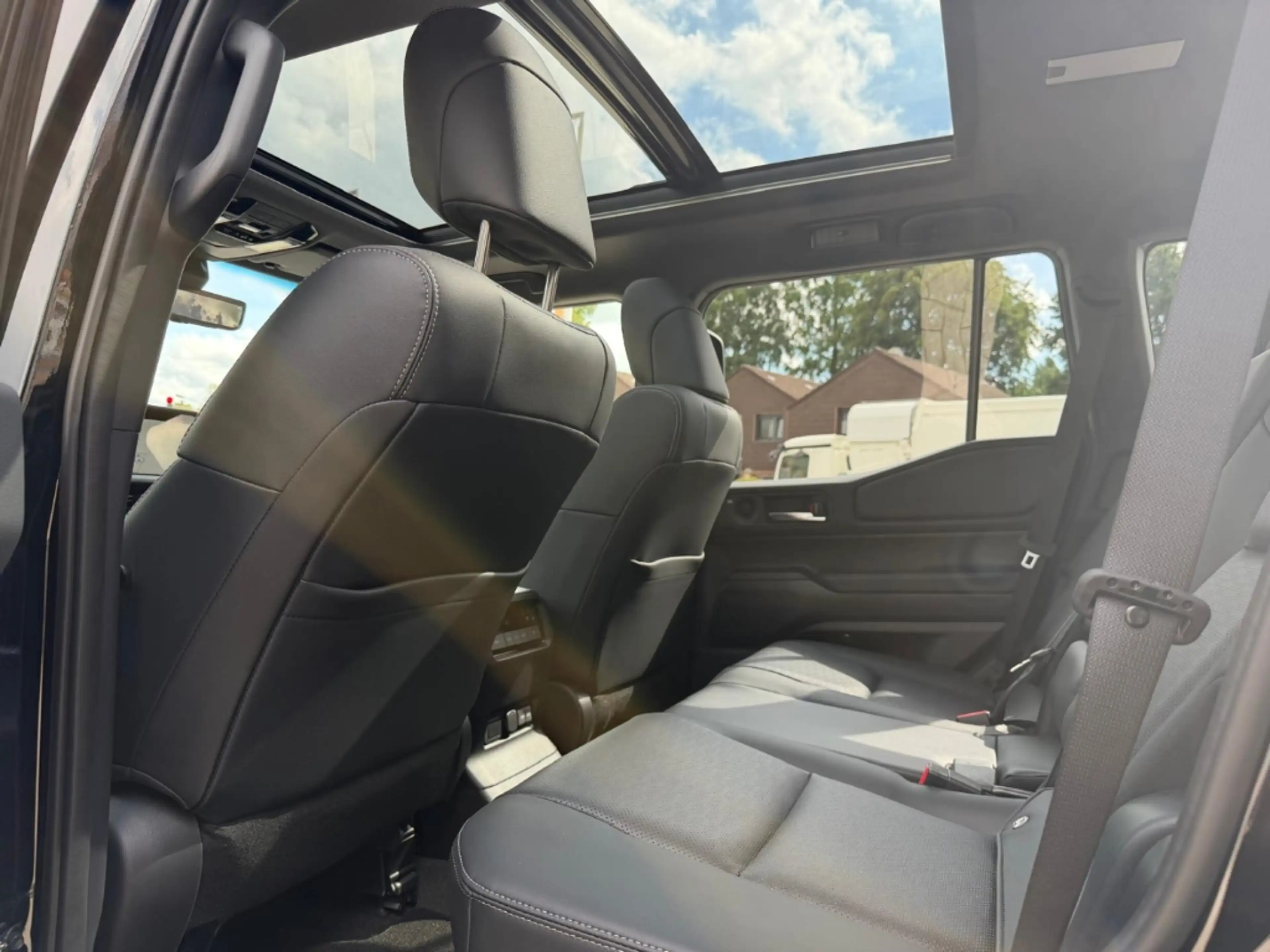 Toyota Land Cruiser Lounge 2.8l Pano ACC Leder MATRIX MHEV 3,5t — photo 14