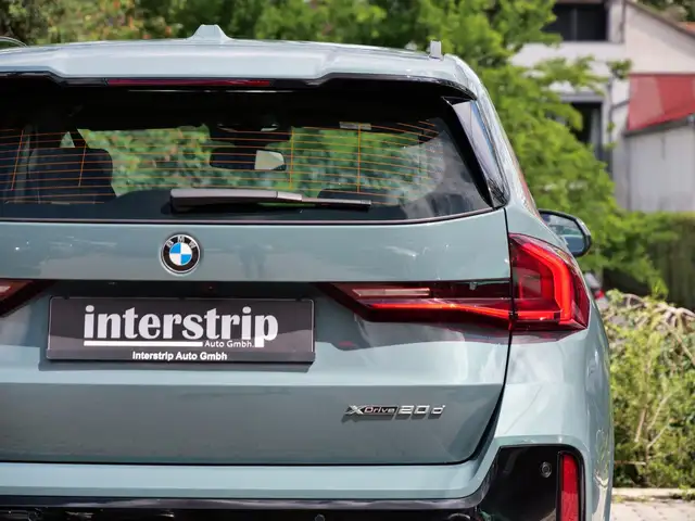 BMW X1 view 10