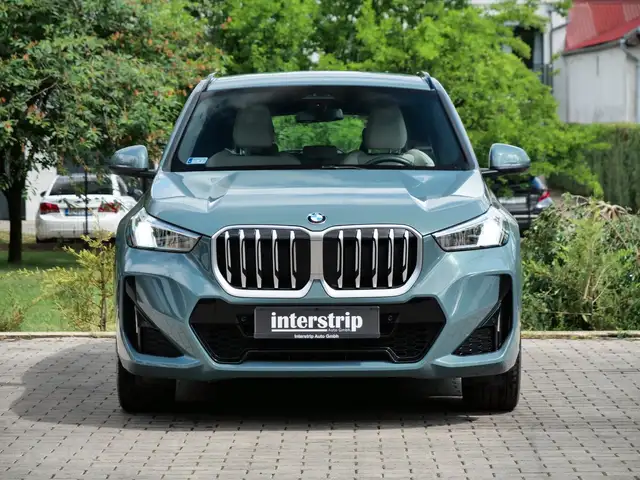 BMW X1 view 2