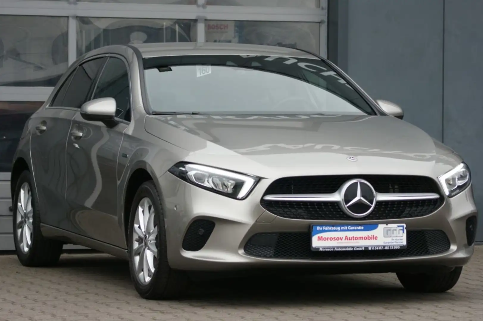 Mercedes-Benz A 250 e 8G-DCT Progressive Aktiver Park-Assistent Plateado - 2