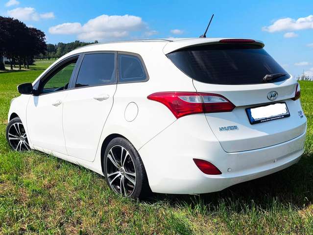Hyundai i30 i30cw 1.6 CRDi