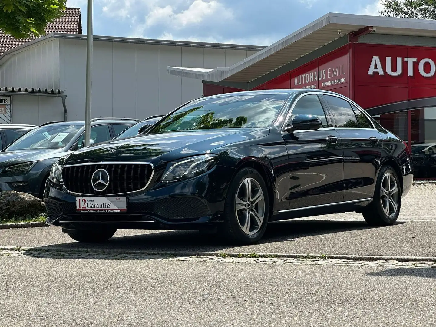 Mercedes-Benz E 220 d /Kamera /  Ambiente-Belechtung/Head-Up Display Vert - 1