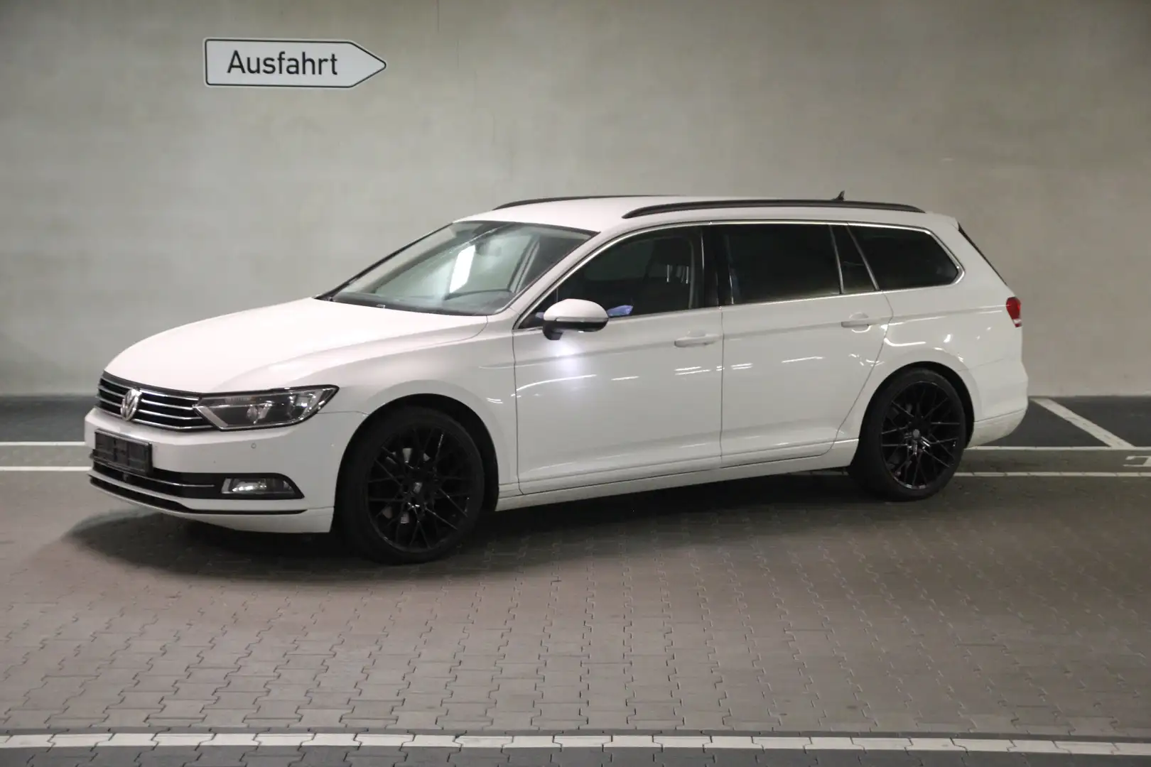 Volkswagen Passat Variant DSG, 19 Zoll, Navi, Kamera Alb - 1