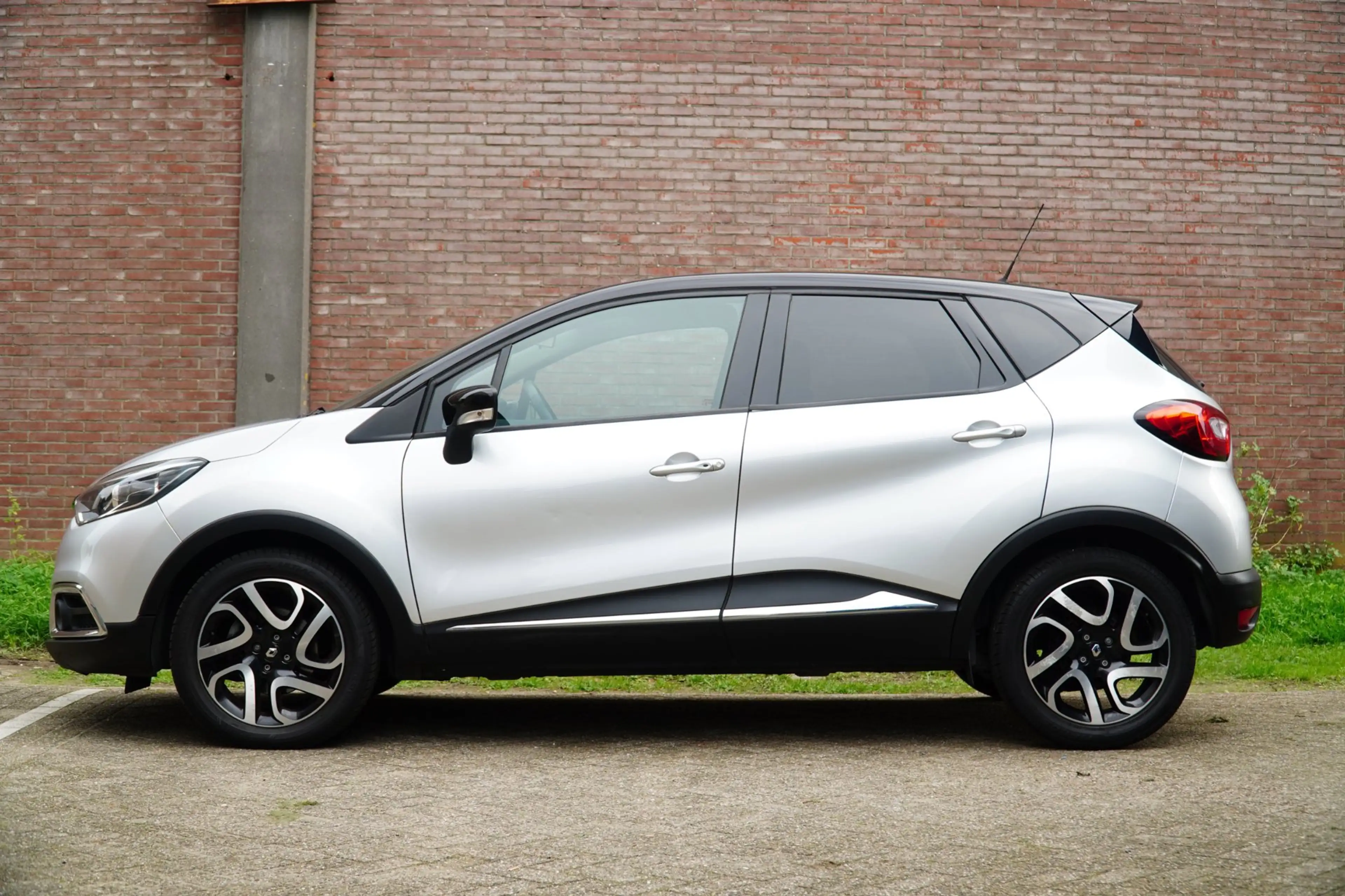 Renault Captur 1.2 TCe Dynamique AUTOMAAT, Navigatie, Cruise, Cli — photo 10