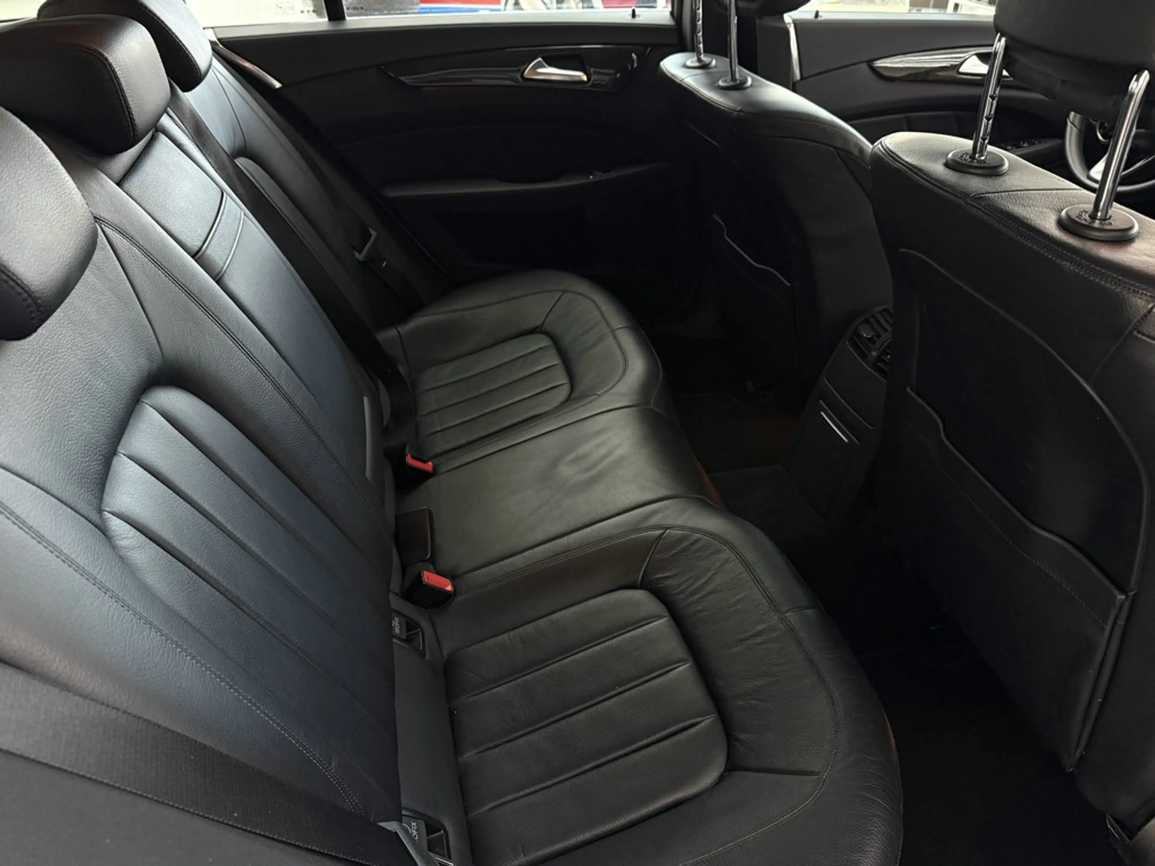 Mercedes-Benz CLS 350 d 4Matic Sport-Paket, LED — photo 15