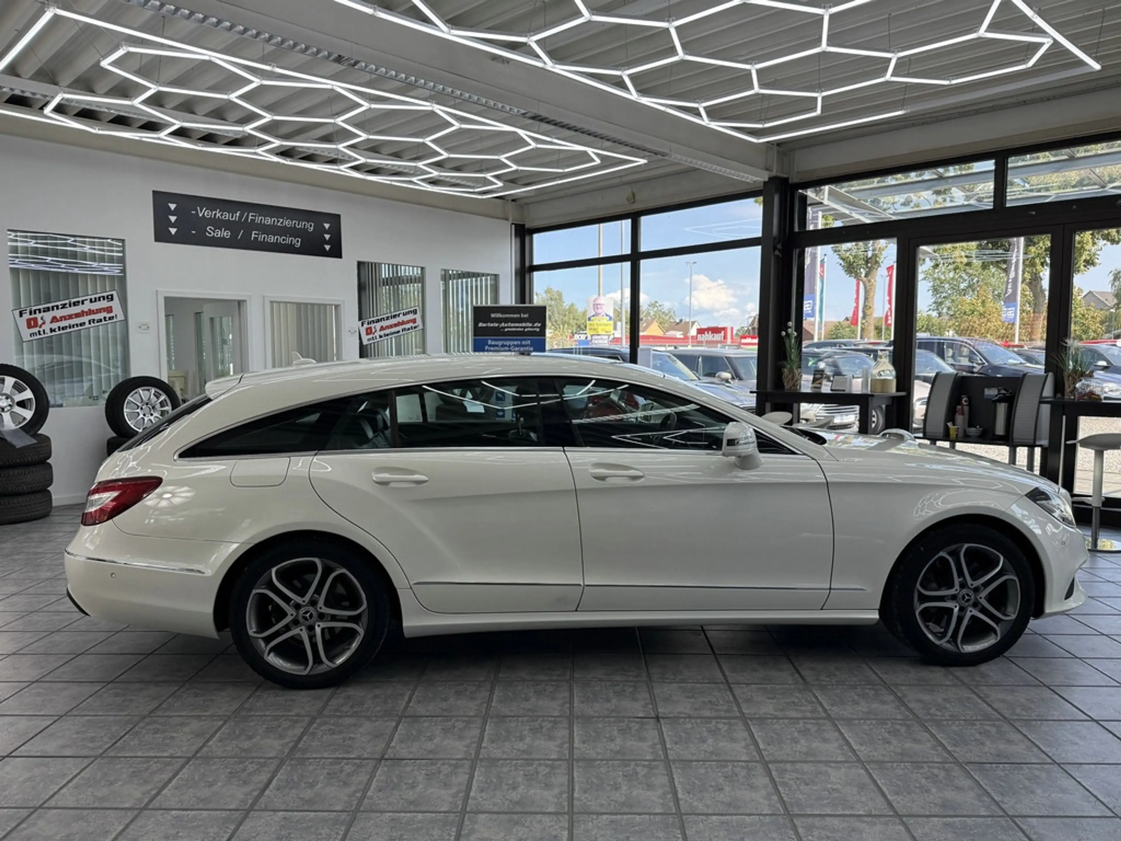 Mercedes-Benz CLS 350 d 4Matic Sport-Paket, LED — photo 13