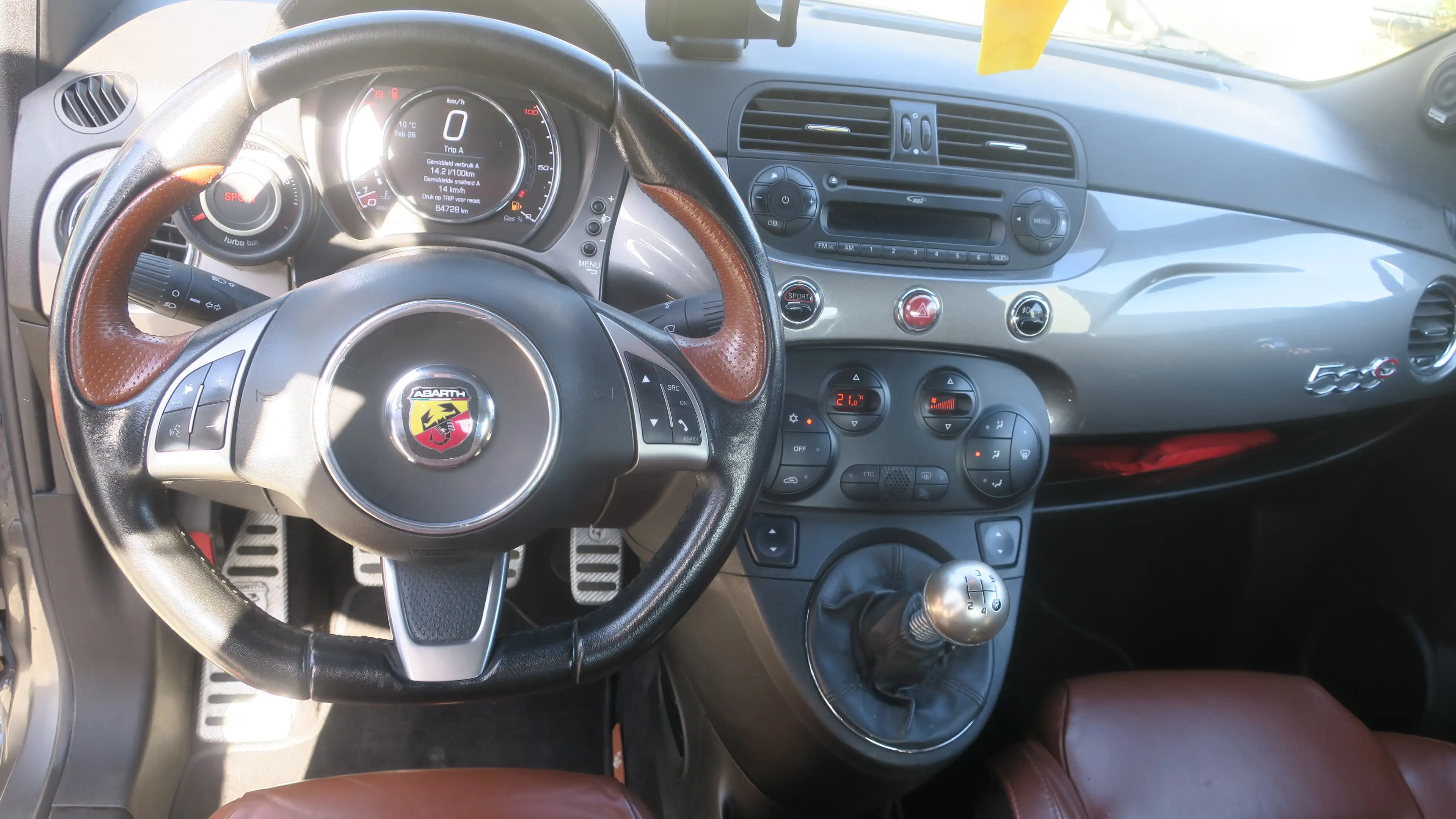 Abarth 595 Turismo 595C 1.4 T-Jet — photo 7
