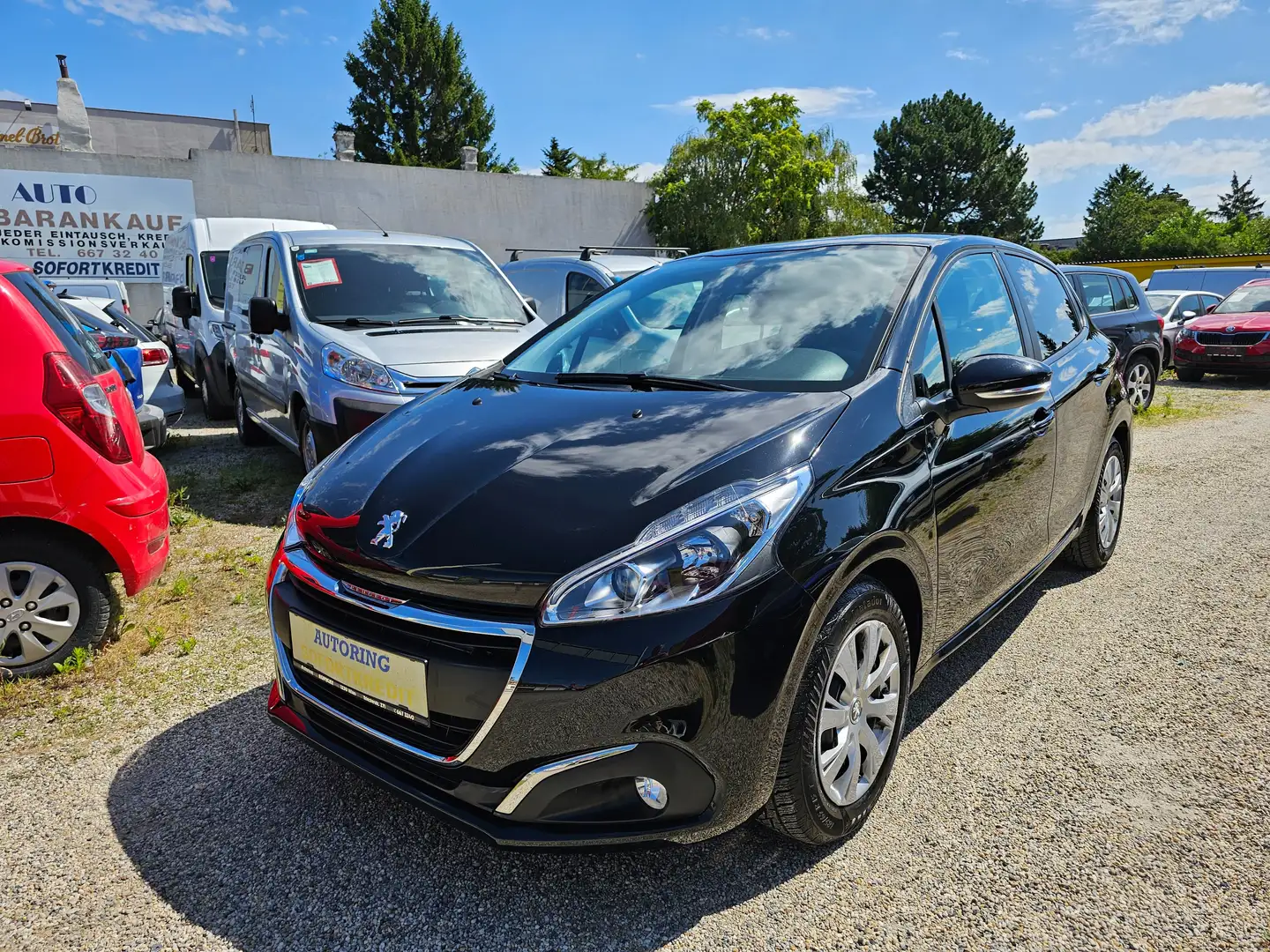 Peugeot 208 Active Schwarz - 1