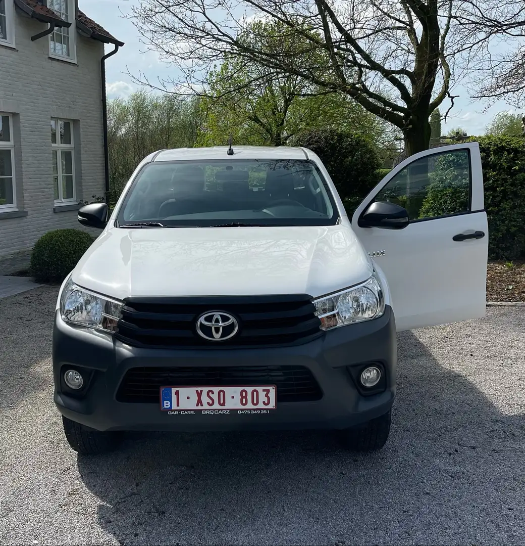 Toyota Hilux 4x4 Double Cab Duty White - 1