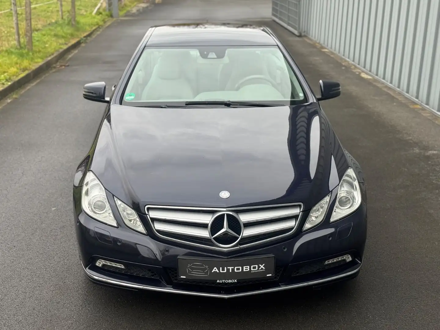 Mercedes-Benz E 220 *AVANGAERDE*KLIMA*SHZ*AUT*LEDER*NAVI+ Blau - 2