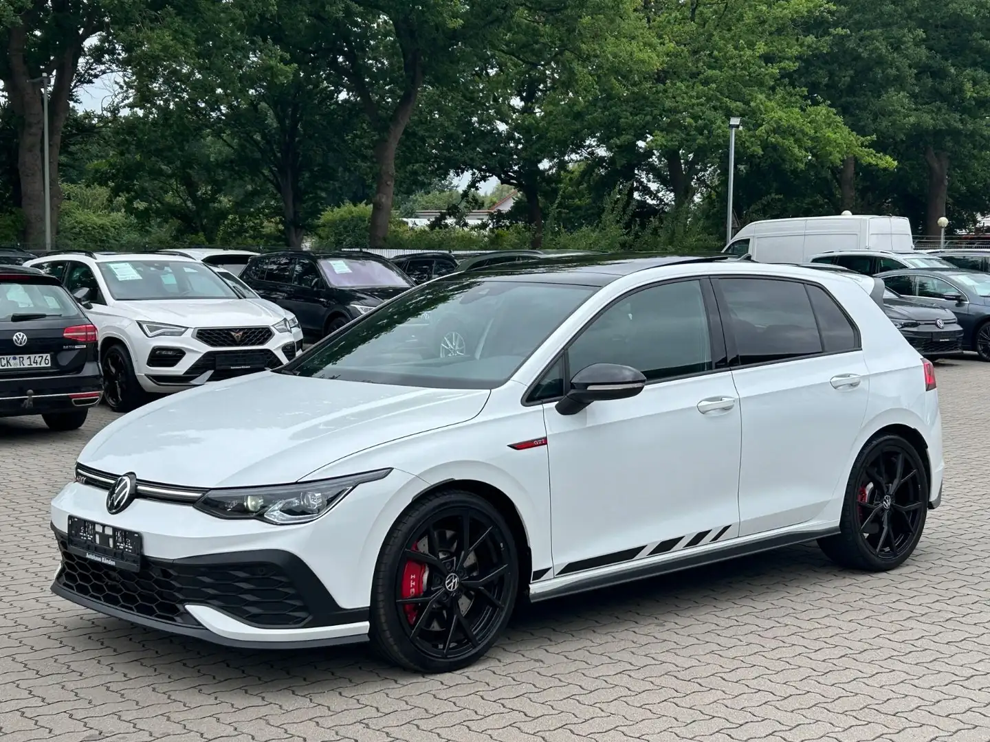Volkswagen Golf VIII GTI Clubsport °Pano°IQ°R-Kamera°ACC° Blanc - 1