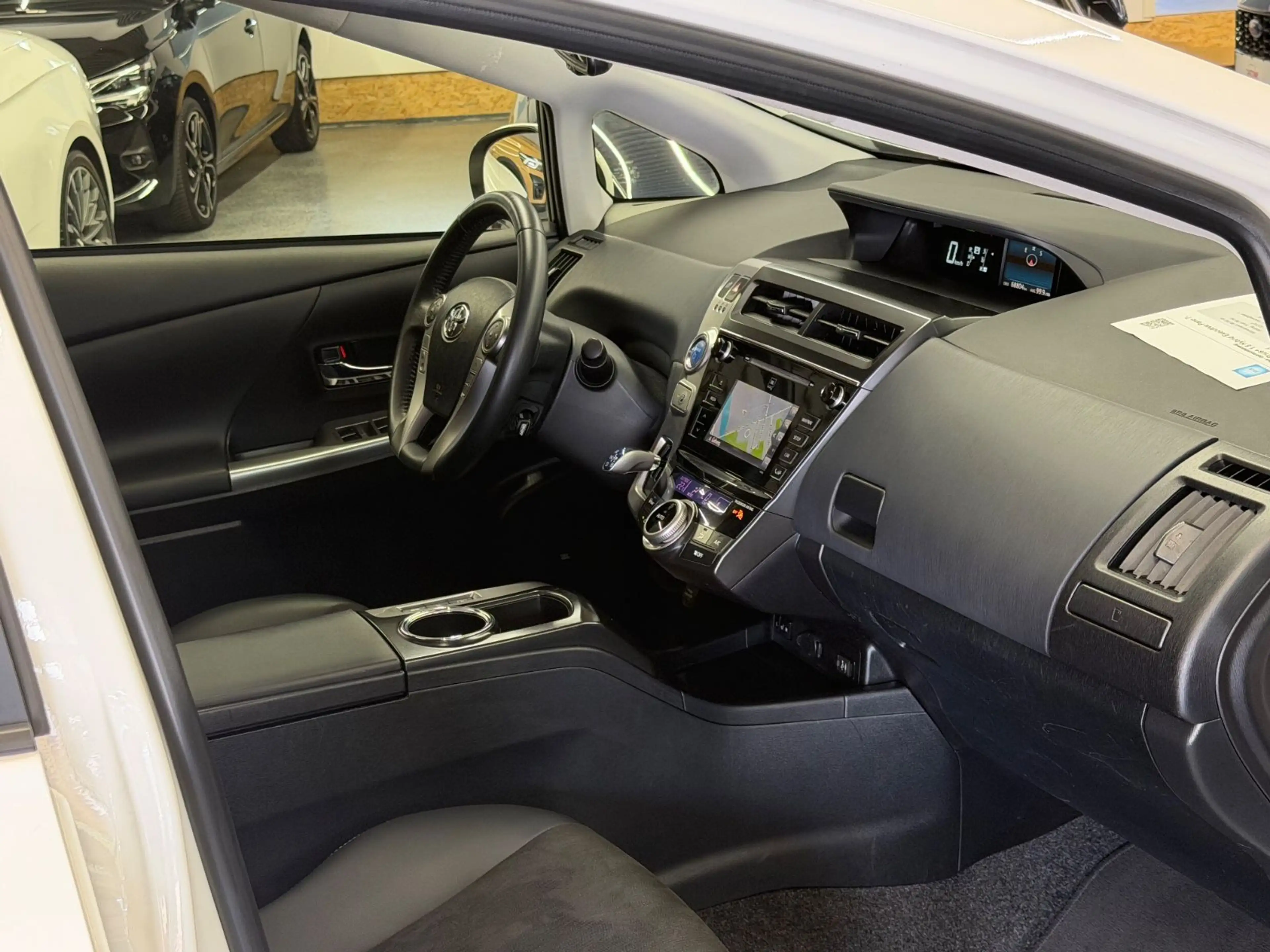 Toyota Prius+ 1.8 Hybrid Executive Pano 7-Sitzer 1.Hand — photo 10