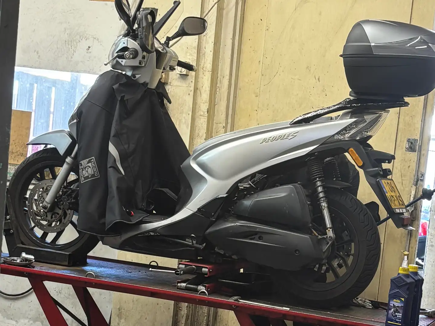 Kymco People 125 New people s 200i abs 2022 Silber - 2