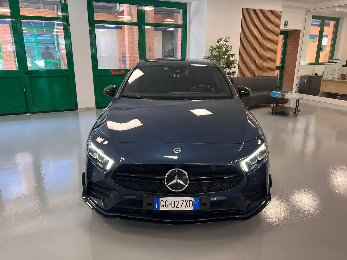 Mercedes-Benz A 35 AMG AMG 35 4matic auto Modrá - 2