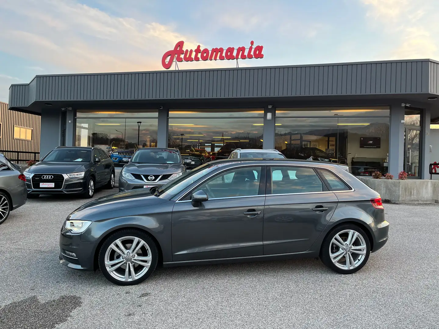 Audi A3 Sportback 2.0 tdi Ambition Gris - 1