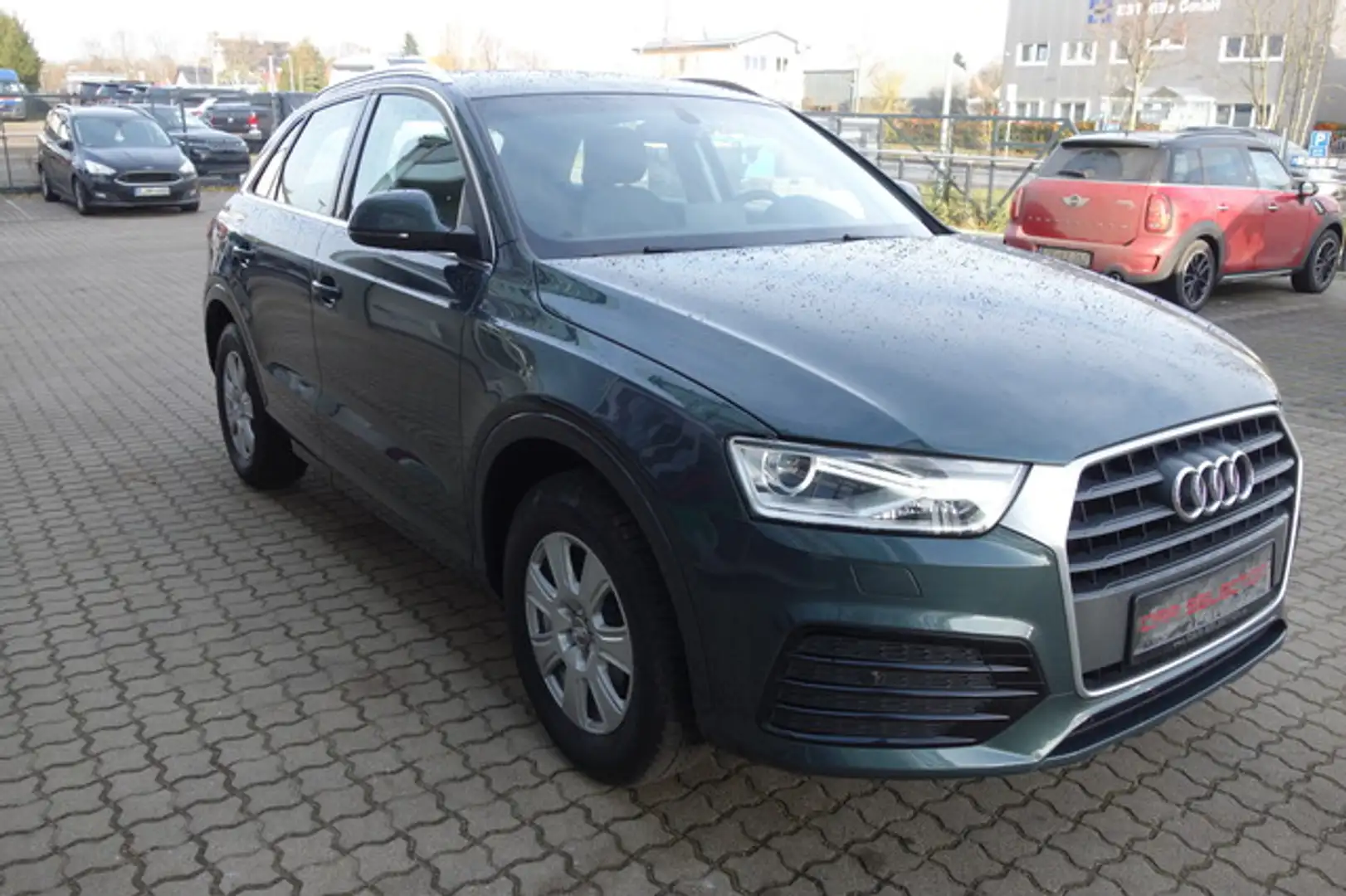 Audi Q3 1,4 TFSI SPORT ALCANT./PDC/TEMP/SITZHZG/NAVI Grün - 2