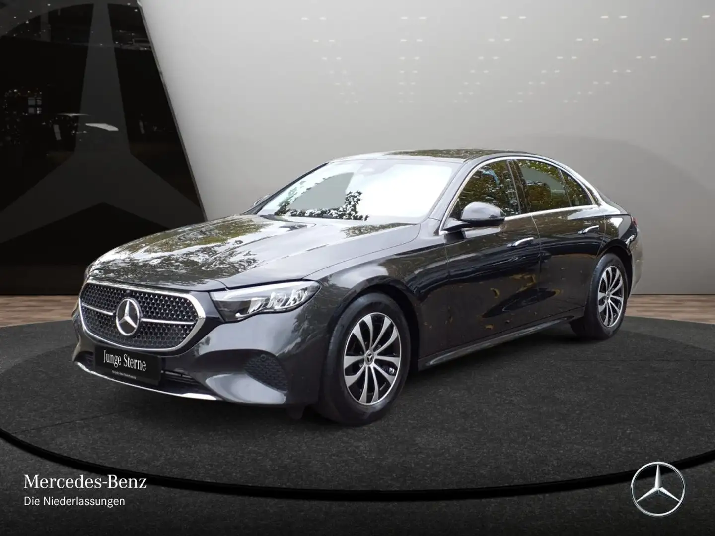 Mercedes-Benz E 220 d Avantgarde Burmester Distr. LED Kamera PTS Grijs - 2