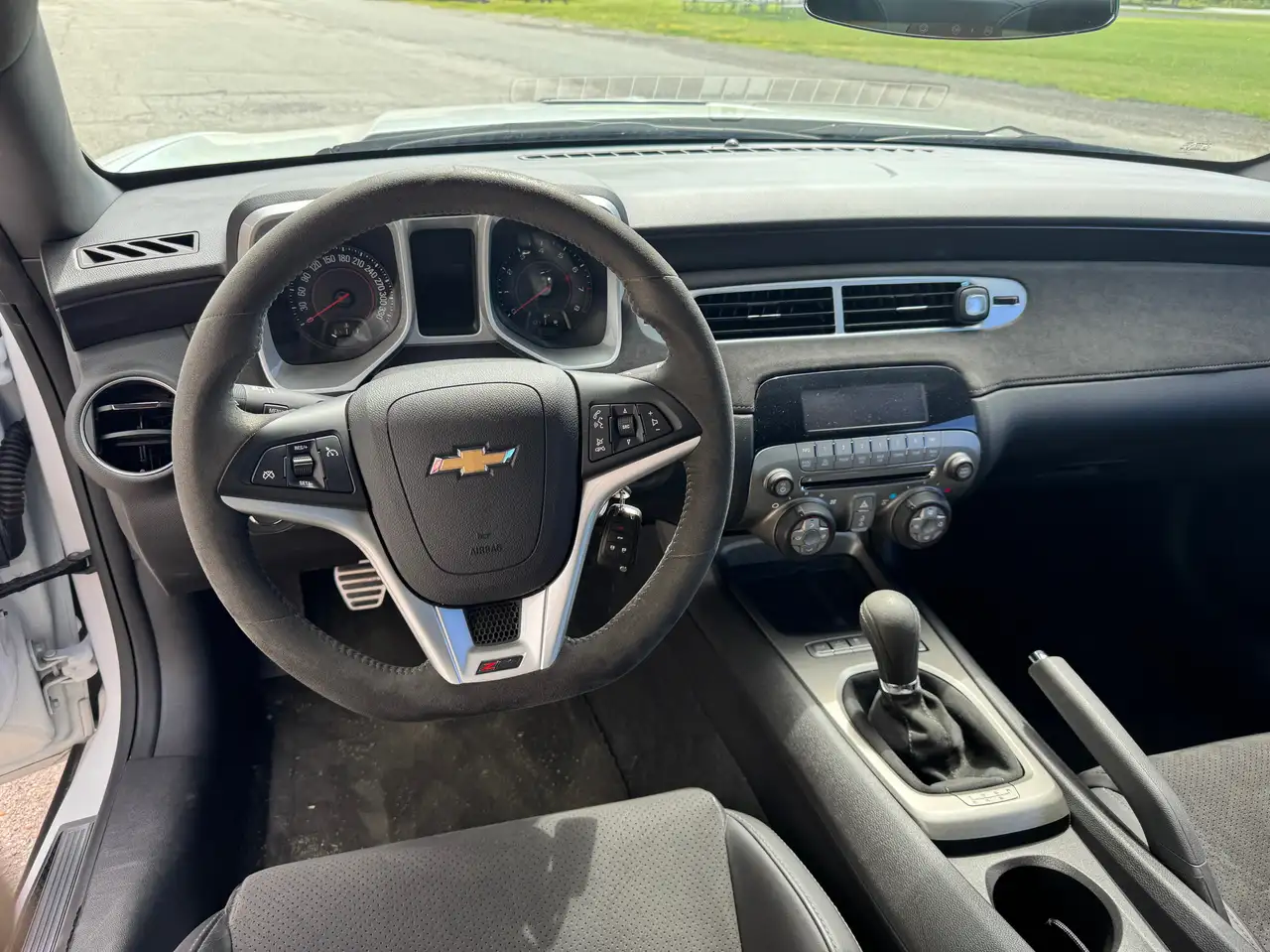 Chevrolet Camaro снимка Chevrolet Camaro