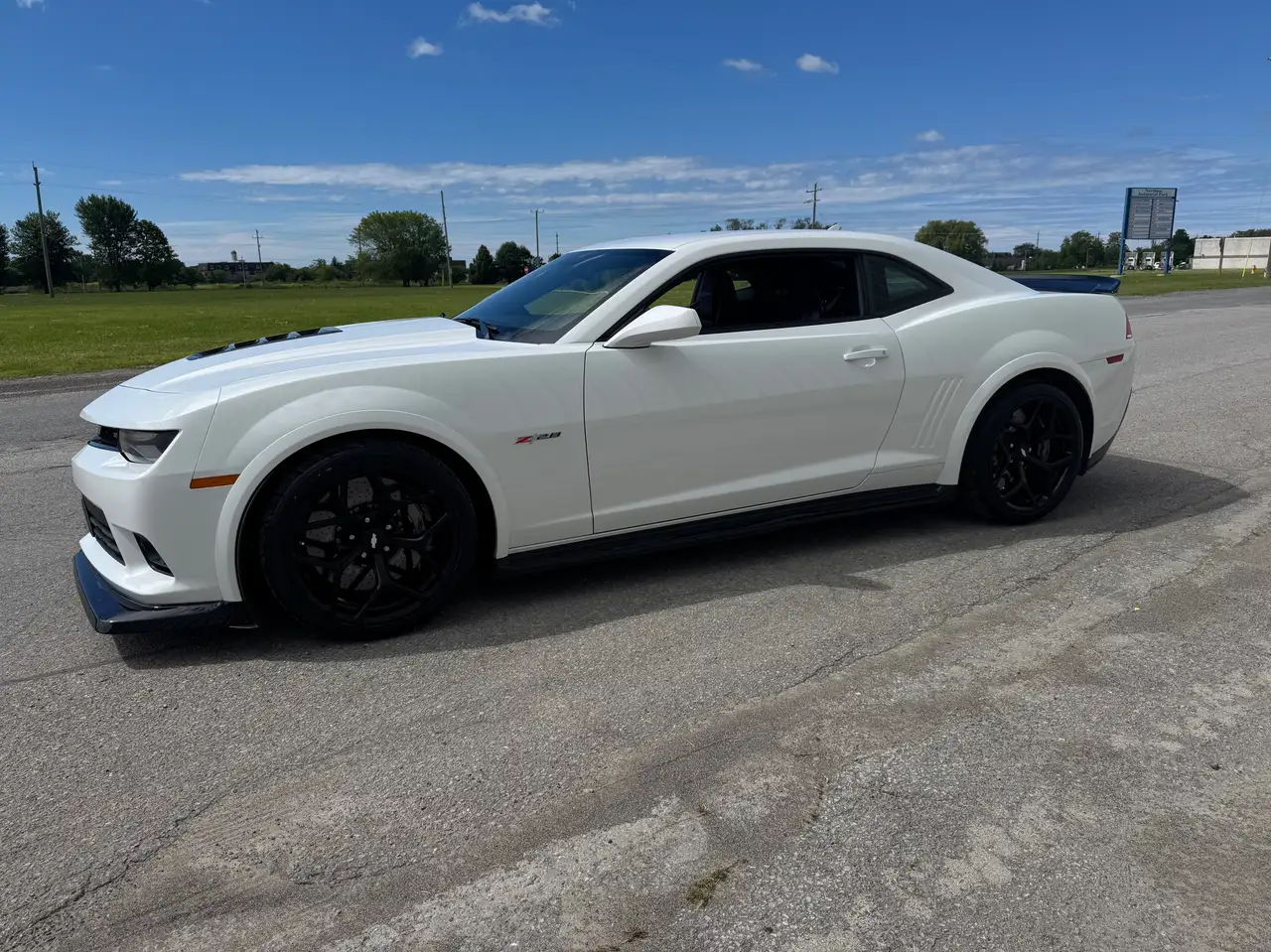 Chevrolet Camaro снимка Chevrolet Camaro