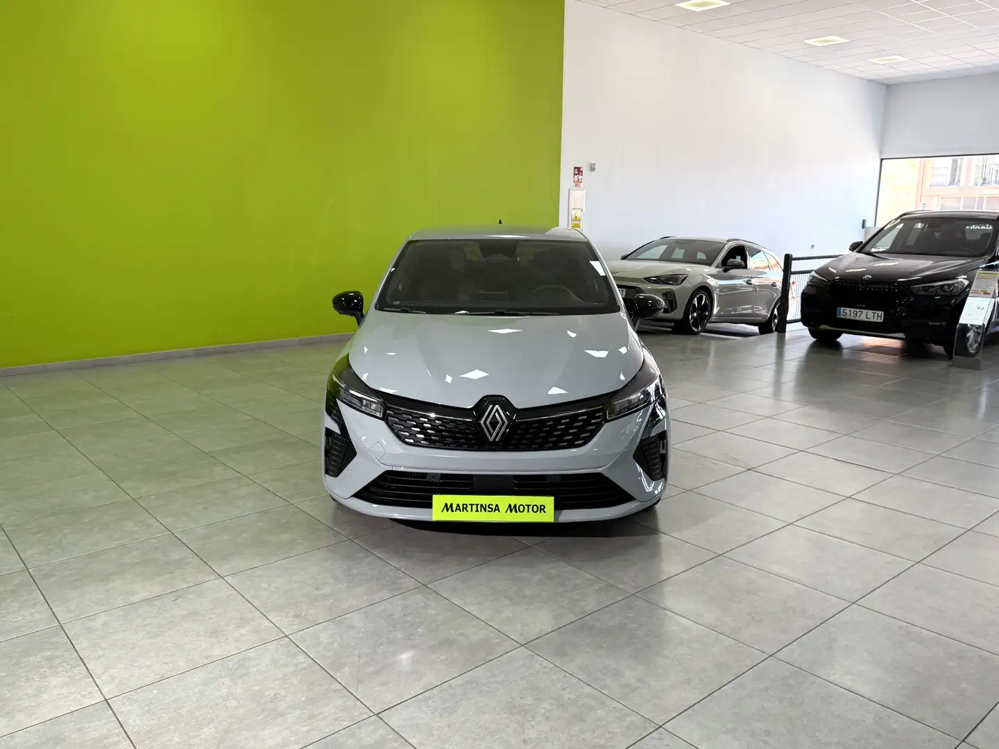 Renault Clio TCe Techno 67kW Gris - 2