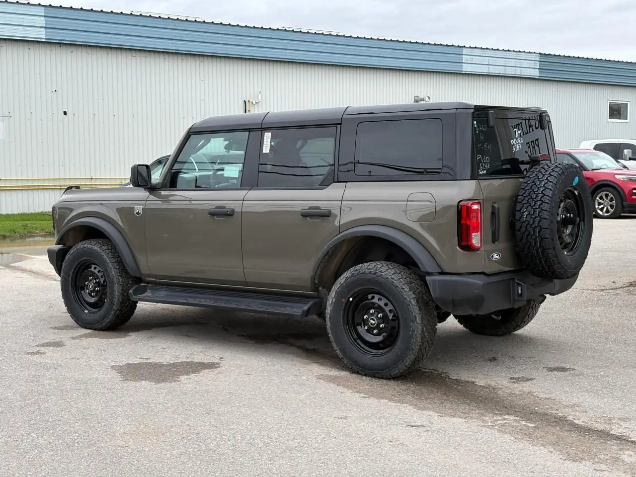 Ford Bronco снимка Ford Bronco